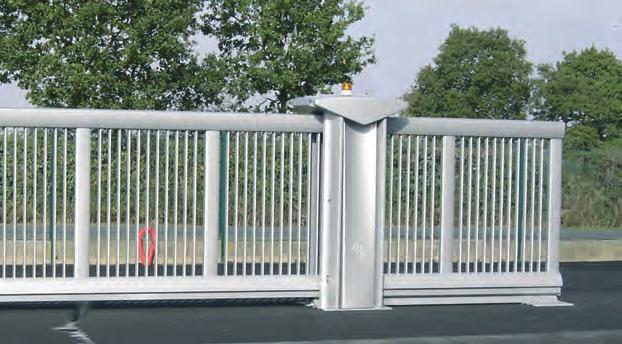 Sliding gate Customers need to install a safety system on gates, avoiding to have running cables under the ground