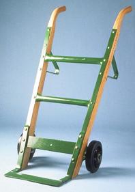 13-1/2 x 6 nose iron THE GENERAL to 600 lbs. A combination of the most popular features in a small- to medium-size handtruck. Ideal for warehouses, plants and freight lines.