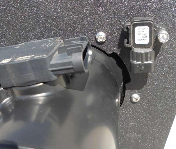 INSTALL Figure F Refer to Figure F for step 13 Step 13. 2011 and newer 6.0 and 6.2L trucks have an extra sensor on the airbox.