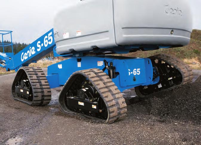 Plus, each track fl exes 23º up and down for a smooth ride over undulating terrain and while loading on trailers. Machine width ranges from 2.30 m (7 ft 6 in) to 2.59 m (8 ft 6 in).