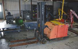 of 3-Stage Mast (seat needs repair) Prime Mover 3000 lb.