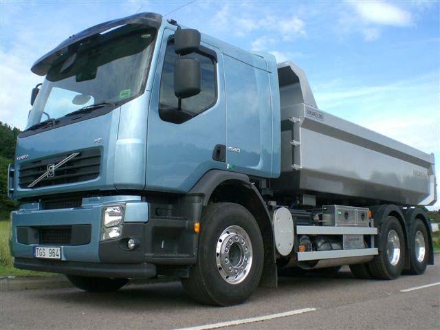 heavy engines: - Dedicated, using 100% natural gas (Daimler and Iveco) - Dual fuel, using diesel injection for ignition and