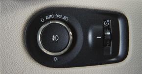 Exterior Lighting Windshield Wipers A B Off/On AUTO Automatic Light Control Automatically activates the Daytime Running Lamps (DRLs) or the headlamps and other exterior lamps depending on outside