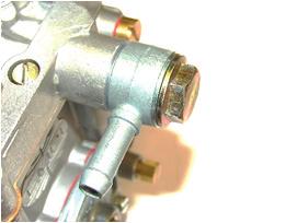 Fuel Inlet Fitting & Filter (Banjo-Style) EMPI D Carburetors feature a Banjo-Style Fuel Inlet with Bolt, Fuel Filter and special Sealing