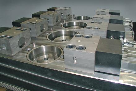 forging die Temperatures up to 250 C Wedge