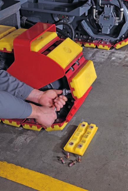 Changing the Wirtgen EPS track pads The use of EPS track pads on Wirtgen machines simplifies the job of fitting pads enormously. The important difference between both systems (Poly Grip vs.