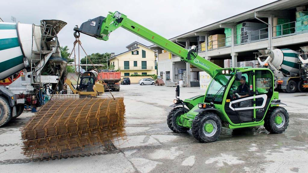 Boom The Merlo designers have created a sturdy, compact and light telescopic boom which has become the industry standard for design, load capacity and speed in the execution of work.