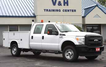 Fire Extinguisher, Mounted in Cab Running Boards, Grip Strut Style Grab Handles, Stainless Steel Mudflaps, Front Bottle Jack, 6-Ton Breaker Bar and Socket Ford F-350 4x4 - Crew Cab - Gasoline
