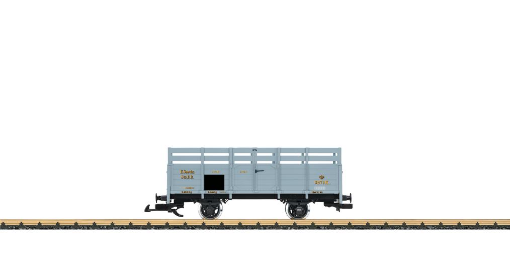 German State Railroad (DR) 4G 42590 DR Fire Extinguishing Water Car Model of a four-axle stake car with a brakeman s platform and a tank mounted on the car.