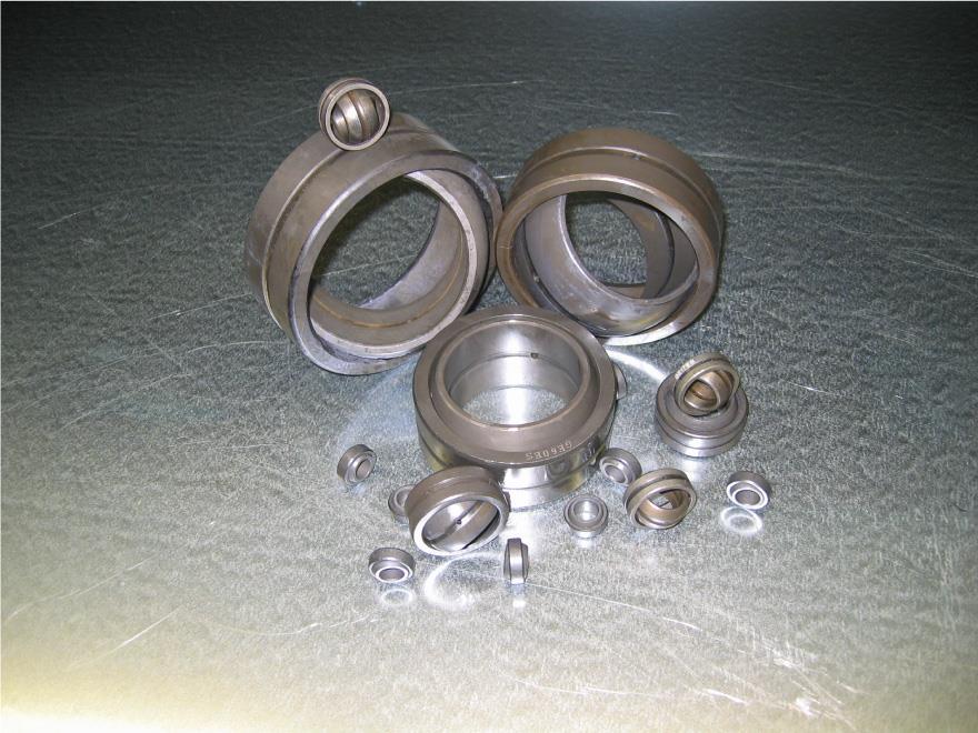 BEARINGS From our complete range, you can choose among various types of sliding bearings.