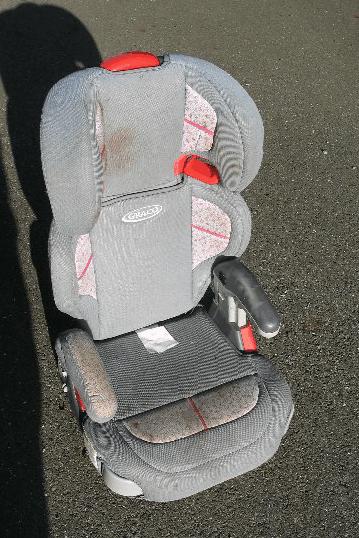 The seat was designed to be used with or without the detachable back support. The back support was used in this crash.
