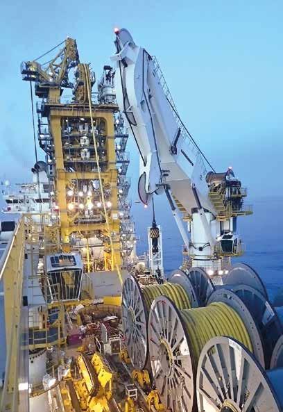 Deep Sea Setting-up oil and deepwater wells requires the use of specially equipped cranes.