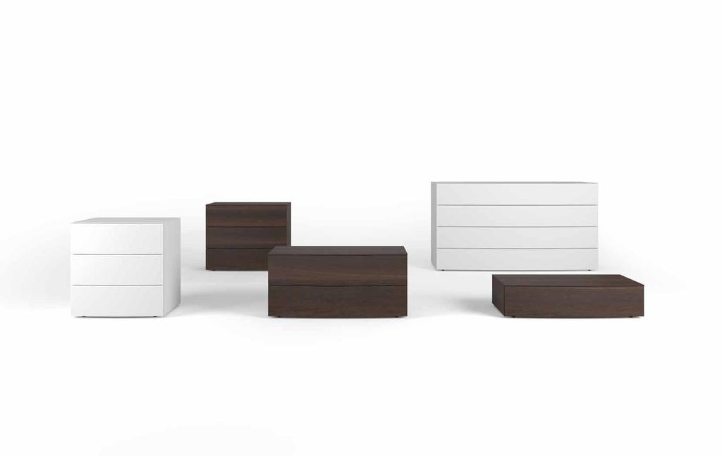 ARCO COLLECTION CHARACTERIZED BY A BOW