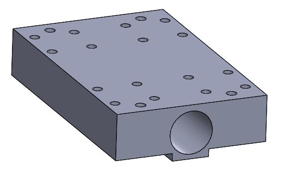 Kućište za navojnu maticu na X-osi većeg je formata, jer se istovremeno koristi kao i nosač za klizače.