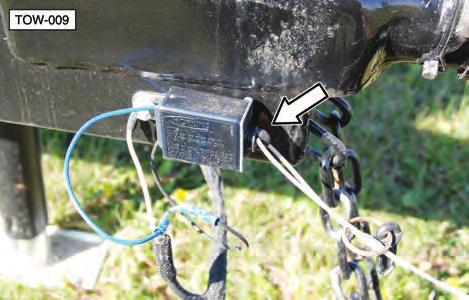 Close the receiver by pulling the spring loaded locking collar