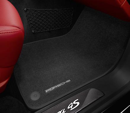 [2] Floor mats with nubuck edging Precision down to the last detail: four made-to-measure floor mats in the interior colour with nubuck edging and PORSCHE