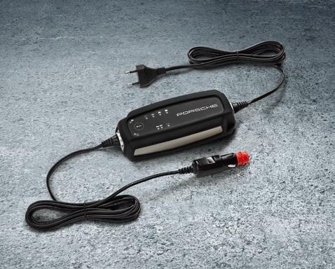 0 A) of the Porsche Charge-o-mat Pro shortens battery charging time.