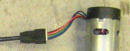 1-2 Motor wiring harness connections Correctly connected motor NOTE: Ribs on motor connector line up with notch in side of male connector on wiring harness.