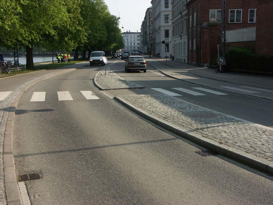 8 years old double-layer porous asphalt on Østre Søgade