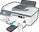 Če želite nadaljevati s tiskanjem, pritisnite gumb V redu na nadzorni plošči. Odstranjevanje zagozdenega papirja iz vratc za dostop do kartuše 1.