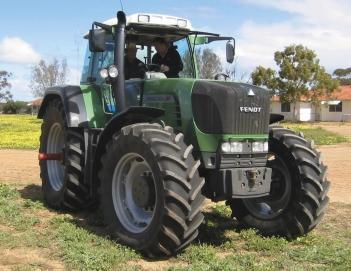 Research Report Stepless transmissions Vario takes complexity out of stepless style The Vario transmission the least complicated system in use is fitted on both the Fendt Vario and Massey Ferguson