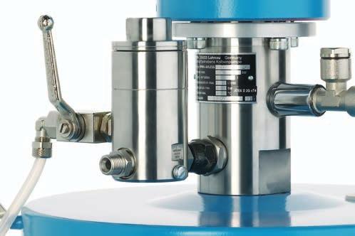 as well as a dual filter system comprising suction and high pressure filters. A closed lubrication chamber separates the air motor and the material pump.