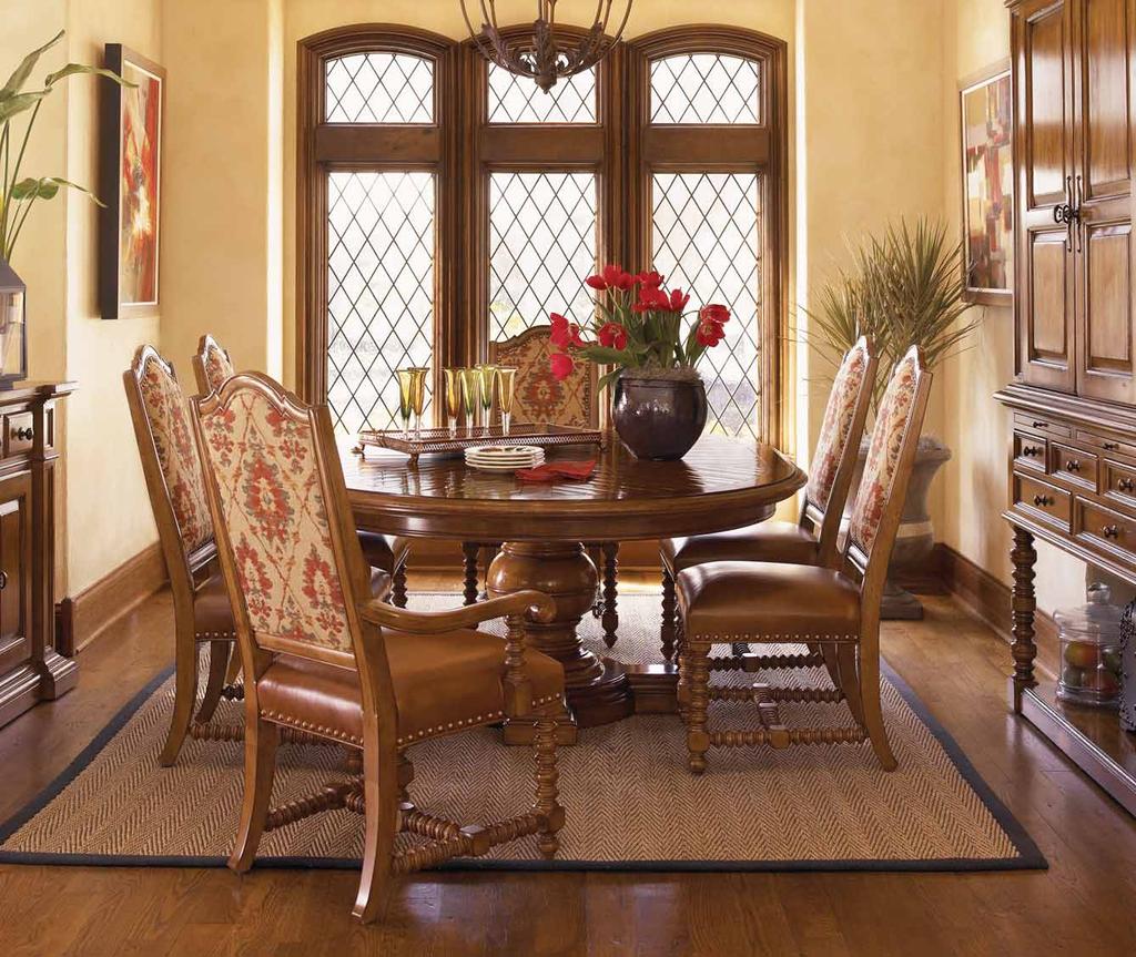 D I N I N G R O O M The Cimarron dining room is the heart of the home, where family gathers and memories are made.