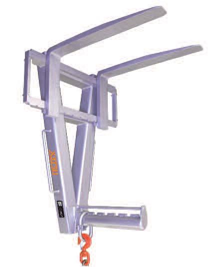 2200KG Standard Pallet Hook The PH2906 Pallet Hook features variable body height and adjustable tine width, making this versatile attachment ideal for the transport and construction industry.