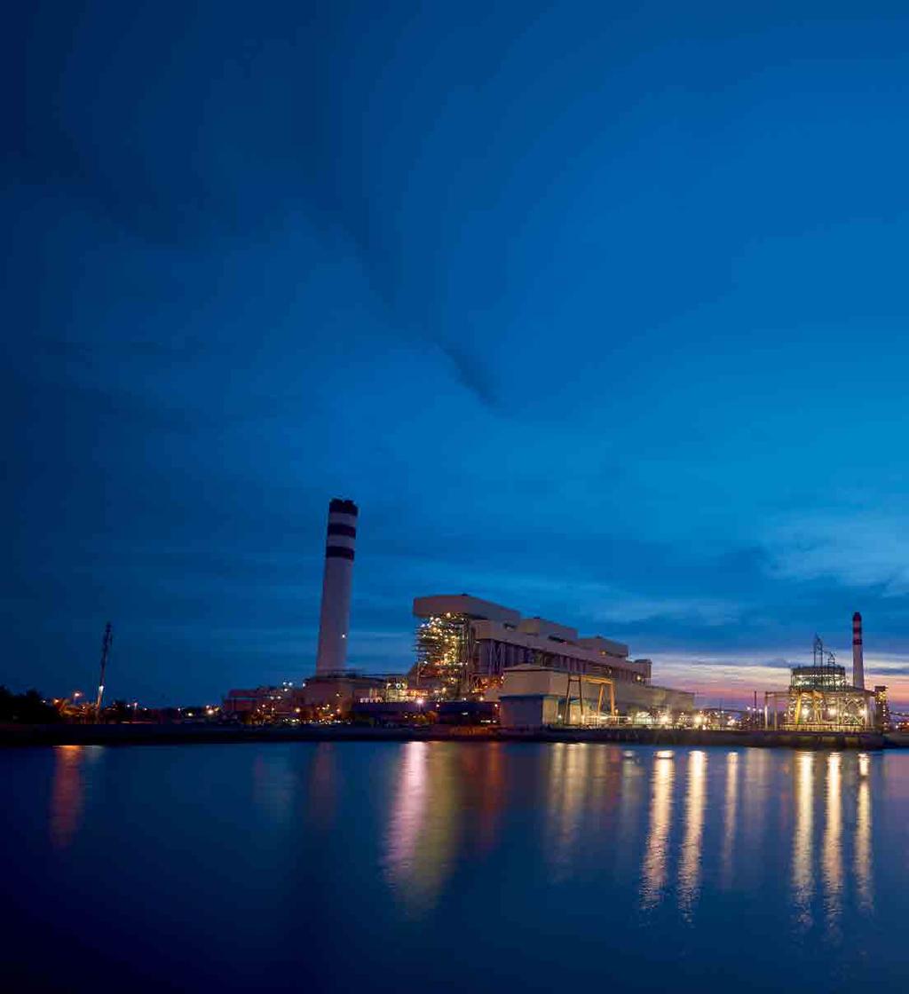 4 Malakoff Corporation Berhad Annual Report 2016 Corporate Overview Malakoff Corporation Berhad ( Malakoff ) is an independent power and water producer based in Asia with a world-class reputation.