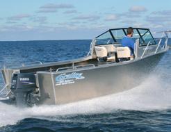 460-600 Including WAHOO Open Tiller The Coraline 460-600 Series is available in a Runabout, Side
