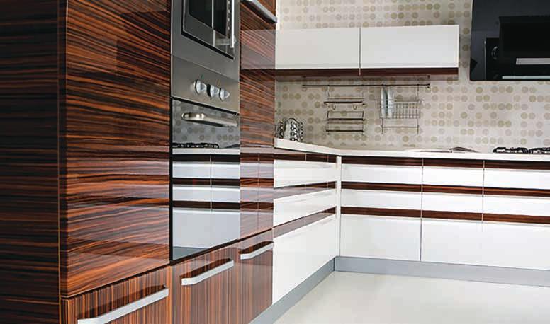 STANDARD FEATURES White melamine back Woodgrain pattern direction always runs vertically to height, unless specified otherwise Drawer fronts are manufactured with