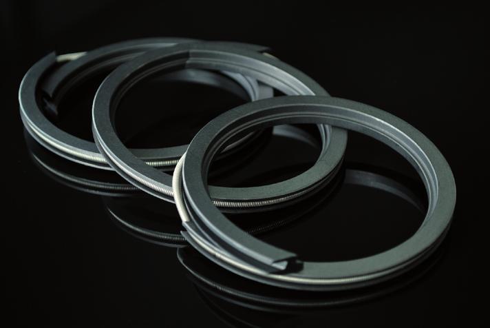 & Turbo S70MC Drawing: 0826512-4 Spacer ring in PTFE 25% carbon