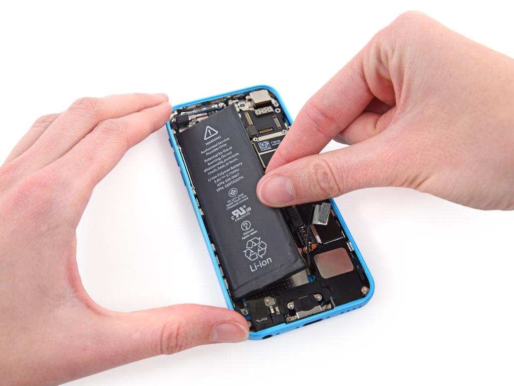 Step 25 Lift and remove the battery from the iphone. There should be no resistance.