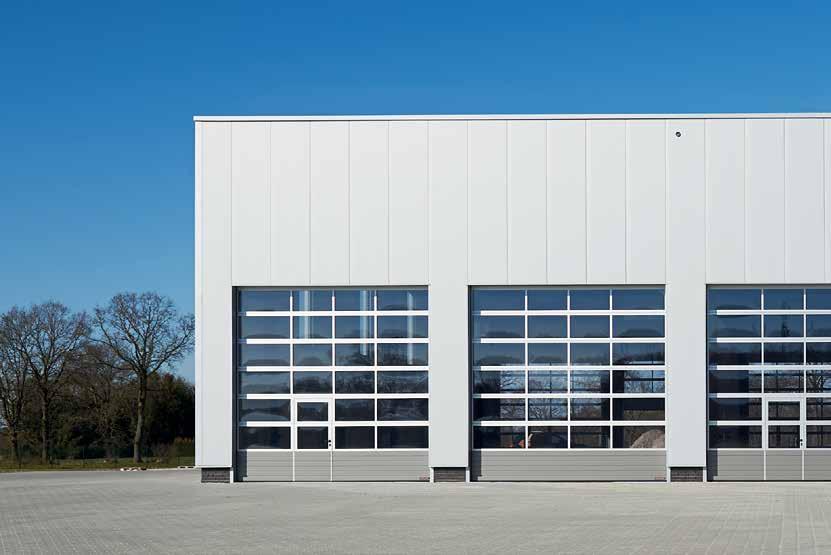 APU F42, APU F42 Thermo, APU 67 Thermo Glazed aluminium doors with steel bottom section Workshops Matching glazing