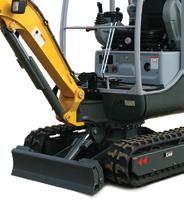 POWERFULLY SMRT DESIGN EXTENDLE undercarriage on the model 153 hydraulically extends