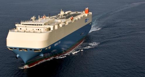 MHI delivers hybrid car carrier EMERALD ACE to MOL No. 355 Oct. - Nov. 2012 Mitsubishi Heavy Industries, Ltd.