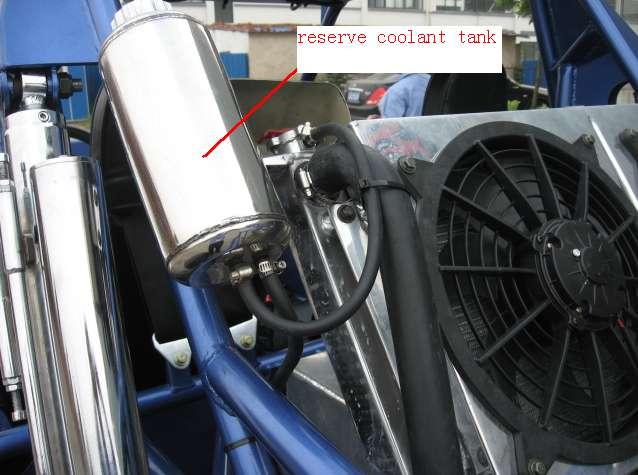 Refit the coolant cap, turn it clockwise and tighten it 7. Turn the reserve coolant case cap counterclockwise and open the cap (see Fig. 16). 8.