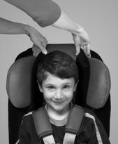 Raise head rest: Position hands under the very back of the head rest, lift-up (Fig. 3).