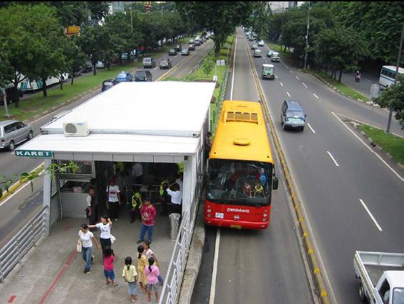 Busway and Median Lane (0.95) Enclosed stations with prepayment narrow (0.