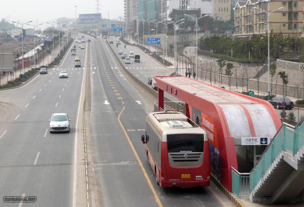 Changzhou BRT Initial Operation: 2008 Length: 24.6 Km (21.2 Km segregated) Stations: 26 Ridership: N/A; 4,500 pphpd Frequency: 55 buses/hr Commercial Speed: 18 Km/hr Median Busways on Arterial (0.