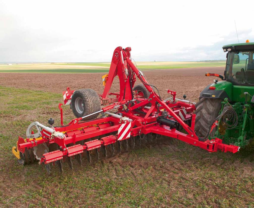 TERRADISC 4001 T / 5001 T / 6001 T Trailed disc harrows The transport chassis alleviates the