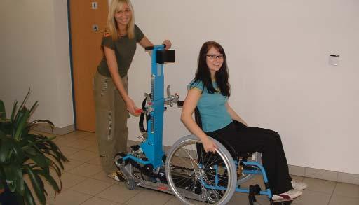 SA-2 The robust and versatile standard stairclimber The stairclimber SA-2 adapts to most wheelchairs and can be taken apart easily for storage or transport in a car.