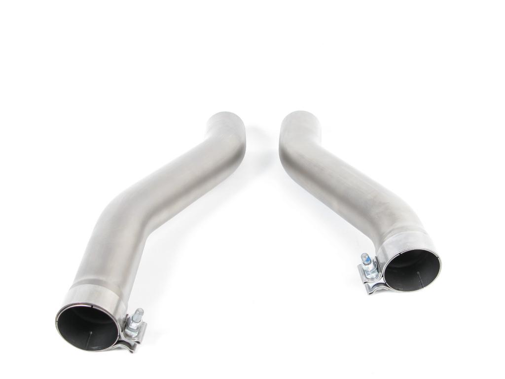 www.akrapovic.com 14. For both systems: correctly assemble the clamps onto the muffler link pipes (Figure 14).