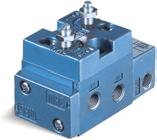 R e m o t e a i r v a l v e s Series 700 Function Port size Flow (Max) Individual mounting Series 4/2 G1/8 - G1/4 700 Nl/min Inline OPERTIONL ENEFITS 1.