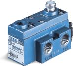 R e m o t e a i r v a l v e s Series 900 Function Port size Flow (Max) Individual mounting Series 4/2 G1/8 - G1/4 1400 Nl/min Inline OPERTIONL ENEFITS 1.