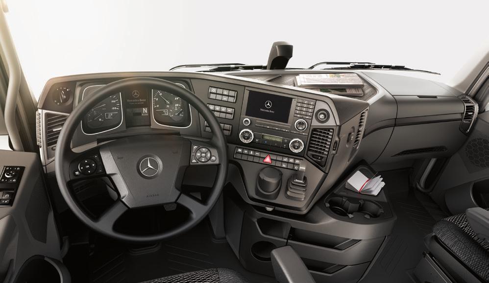 In short: a workplace that will be envied. The newly designed cabs for the Actros and Arocs meet this standard in every respect.