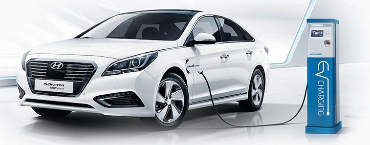 Introduction 1 Document Purpose The purpose of this document is to familiarize emergency responders and the towing/roadside assistance industry with the proper methods to handle the Hyundai Sonata