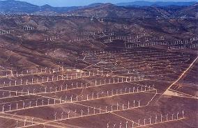 Tehachapi Energy Storage Case Study The project is strategically located in the Tehachapi Wind Resource Area. 4.5 GW of developed wind power by 2016 State procurement target of 1.