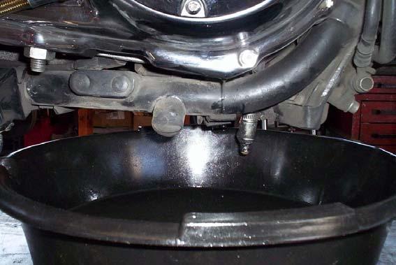 Hydraulic Automatic Primary Chain Tensioner for Sportsters Installation Instructions Note: The factory service manual or