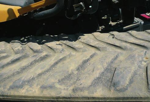 TREAD WEAR OZONE CRACKS Wearing down of rubber tread bars Small cracks at the base of the tread Tread Tread and carcass Replace the rubber track if the cable package